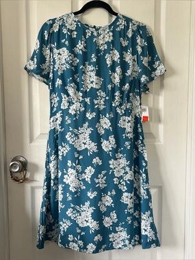 old navy blue/white floral dress